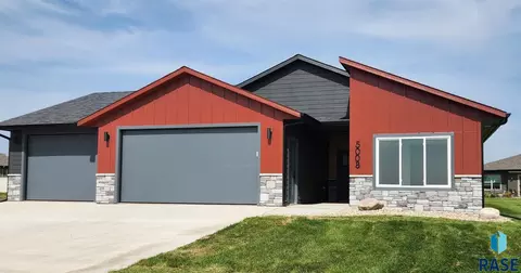 5008 E 65th St, Sioux Falls, SD 57108 photo 1