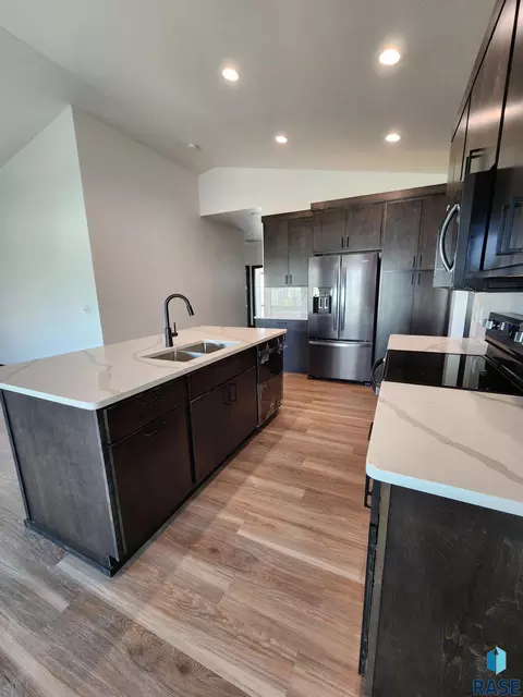 5008 E 65th St, Sioux Falls, SD 57108 photo 12