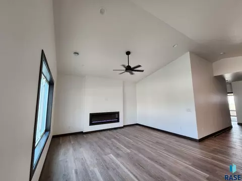 5008 E 65th St, Sioux Falls, SD 57108 photo 13