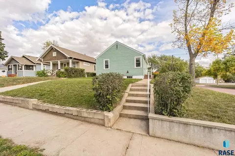 314 Blauvelt Ave, Sioux Falls, SD 57103