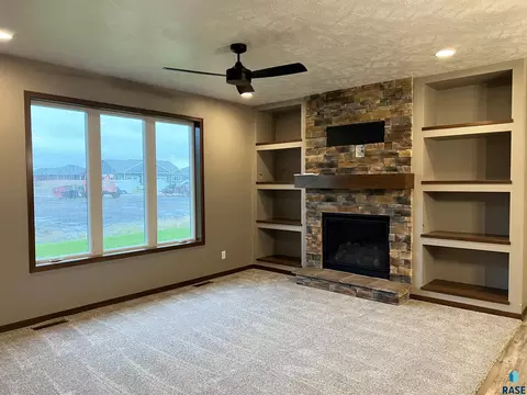 5416 E 65th St, Sioux Falls, SD 57108 photo 9