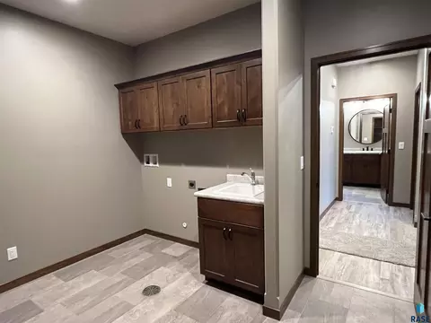 5416 E 65th St, Sioux Falls, SD 57108 photo 11