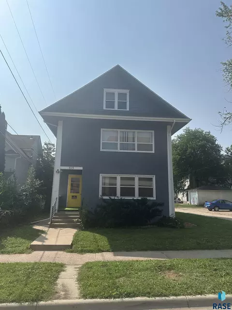 515 W 13th St, Sioux Falls, SD 57104