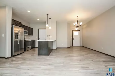 9103 W Gert St, Sioux Falls, SD 57106 photo 4