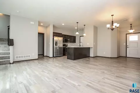 9103 W Gert St, Sioux Falls, SD 57106 photo 5