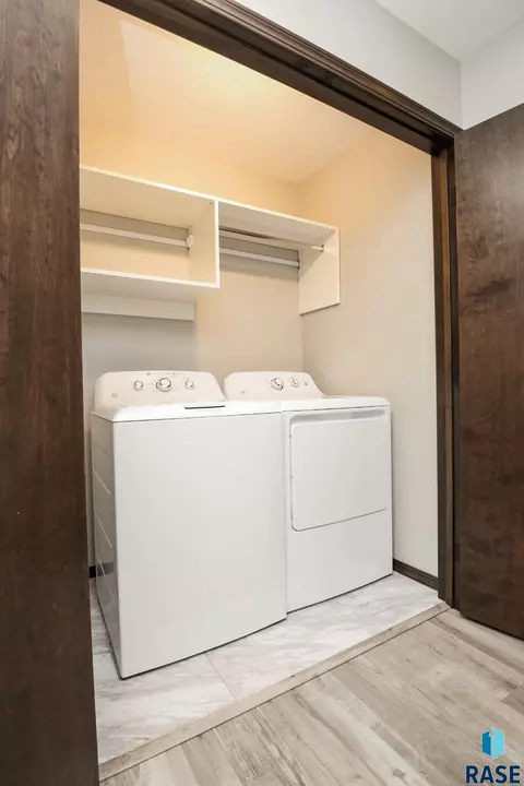 9103 W Gert St, Sioux Falls, SD 57106 photo 9