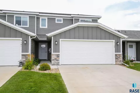 9103 W Gert St, Sioux Falls, SD 57106 photo 2