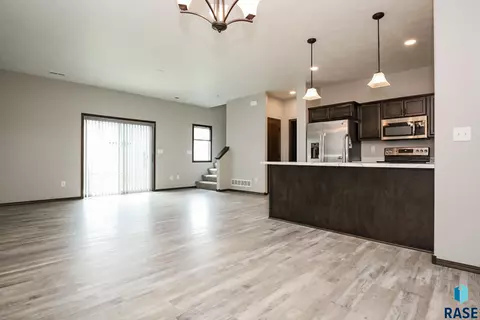 9103 W Gert St, Sioux Falls, SD 57106 photo 3