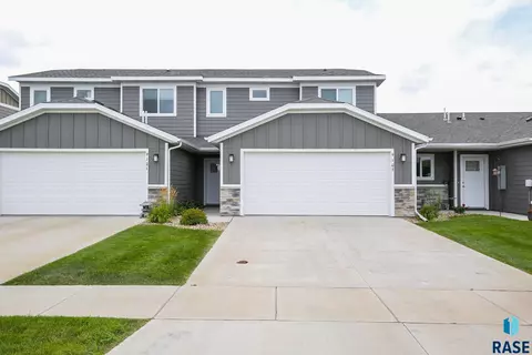 9103 W Gert St, Sioux Falls, SD 57106 photo 1