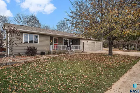 920 S Grant Ave, Madison, SD 57042 photo 33