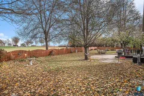 920 S Grant Ave, Madison, SD 57042 photo 38