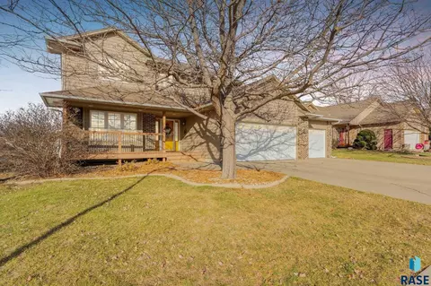 7512 W Legacy St, Sioux Falls, SD 57106