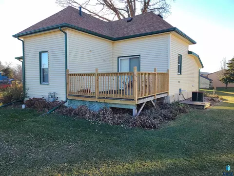200 W 2nd St, Colton, SD 57018 photo 3