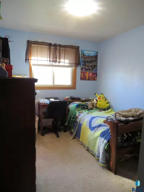 108 W Marialane Dr, Brandon, SD 57005 photo 11
