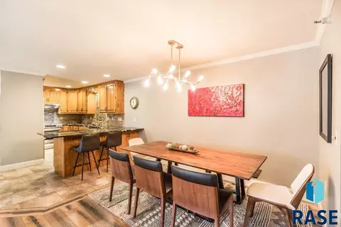 1600 S Southeastern Ave #204, Sioux Falls, SD 57103