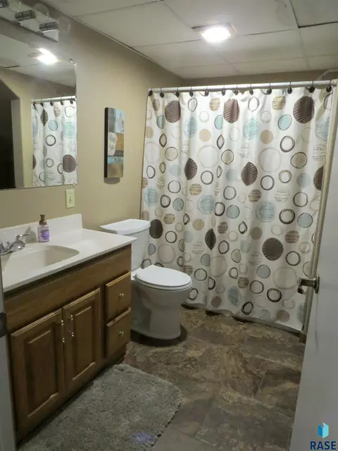 909 E Pine St, Brandon, SD 57005 photo 26