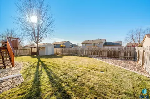 5609 S John Ave, Sioux Falls, SD 57106 photo 19