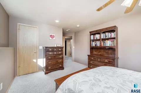 5609 S John Ave, Sioux Falls, SD 57106 photo 14