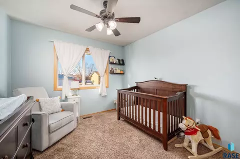 5609 S John Ave, Sioux Falls, SD 57106 photo 11