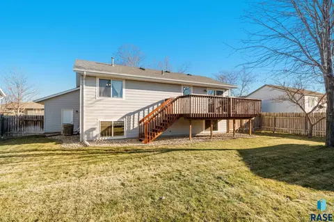 5609 S John Ave, Sioux Falls, SD 57106 photo 18