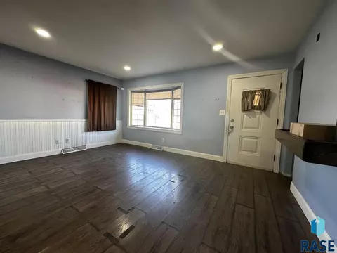1809 E Austin St, Sioux Falls, SD 57103 photo 4