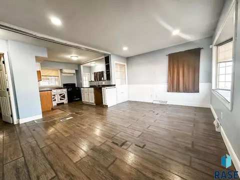 1809 E Austin St, Sioux Falls, SD 57103 photo 3
