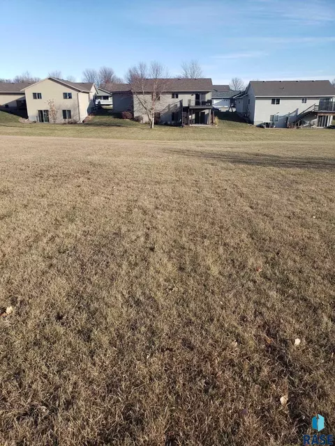 909 Pepper Ridge Rd, Dell Rapids, SD 57022 photo 20