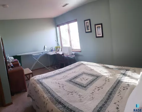 909 Pepper Ridge Rd, Dell Rapids, SD 57022 photo 13