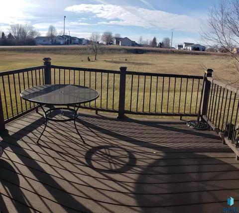 909 Pepper Ridge Rd, Dell Rapids, SD 57022 photo 17