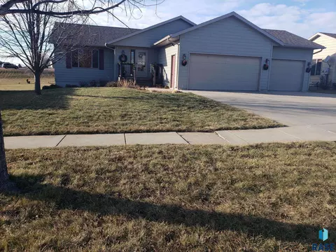 909 Pepper Ridge Rd, Dell Rapids, SD 57022 photo 1