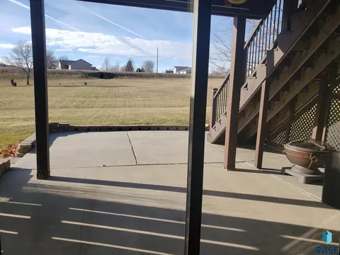 909 Pepper Ridge Rd, Dell Rapids, SD 57022 photo 19
