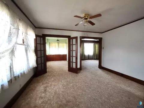 610 E 3rd St, Miller, SD 57362 photo 2