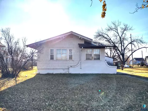610 E 3rd St, Miller, SD 57362 photo 11