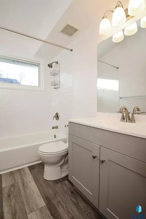 2905 E Prospect St, Sioux Falls, SD 57103 photo 14
