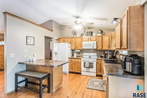 202 Douglas Blvd, Baltic, SD 57003 photo 11