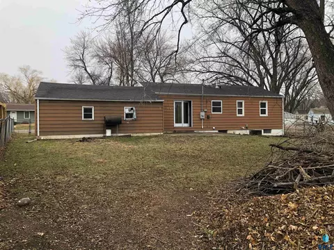 3109 E 22nd St, Sioux Falls, SD 57103 photo 11