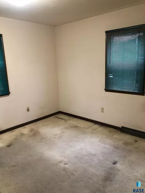 3109 E 22nd St, Sioux Falls, SD 57103 photo 7