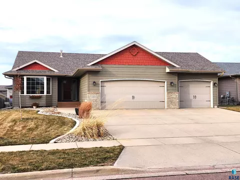 2301 S Katie Ave, Sioux Falls, SD 57106