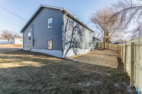 1711 E 11th St, Sioux Falls, SD 57103 photo 20