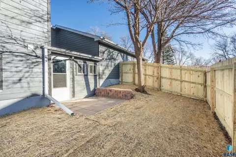 1711 E 11th St, Sioux Falls, SD 57103 photo 21