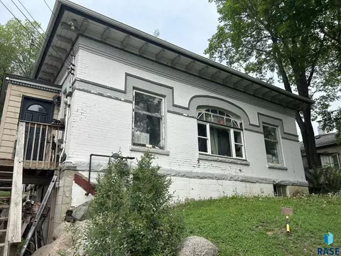 1209 N Phillips Ave, Sioux Falls, SD 57104