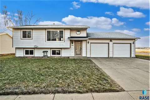 6813 W 46th St, Sioux Falls, SD 57106