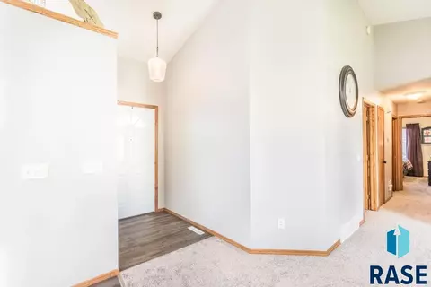 7116 W 52nd St, Sioux Falls, SD 57106 photo 5