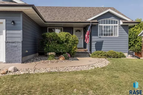 7116 W 52nd St, Sioux Falls, SD 57106 photo 3