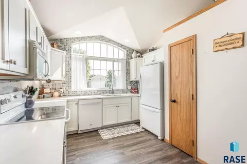 7116 W 52nd St, Sioux Falls, SD 57106 photo 9