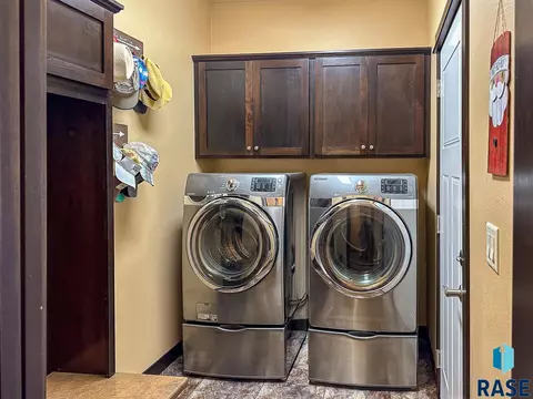 1303 Oak Creek Rd, Dell Rapids, SD 57022 photo 11