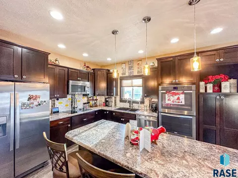 1303 Oak Creek Rd, Dell Rapids, SD 57022 photo 4