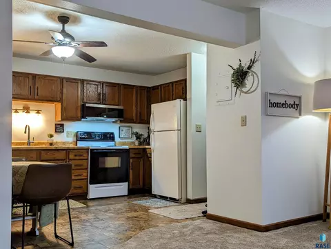 3604 S Gateway Blvd #103, Sioux Falls, SD 57106