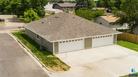 4513 E 15th St, Sioux Falls, SD 57110 photo 22