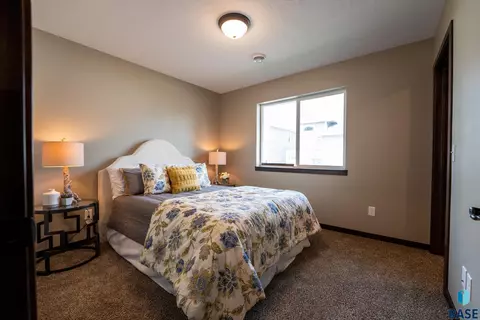 4513 E 15th St, Sioux Falls, SD 57110 photo 17